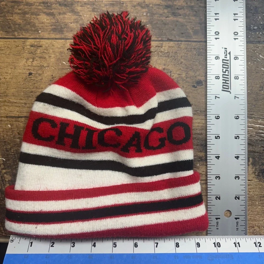 Chicago Striped Knit Beanie Pom Pom Winter Hat Red Black‎ White
